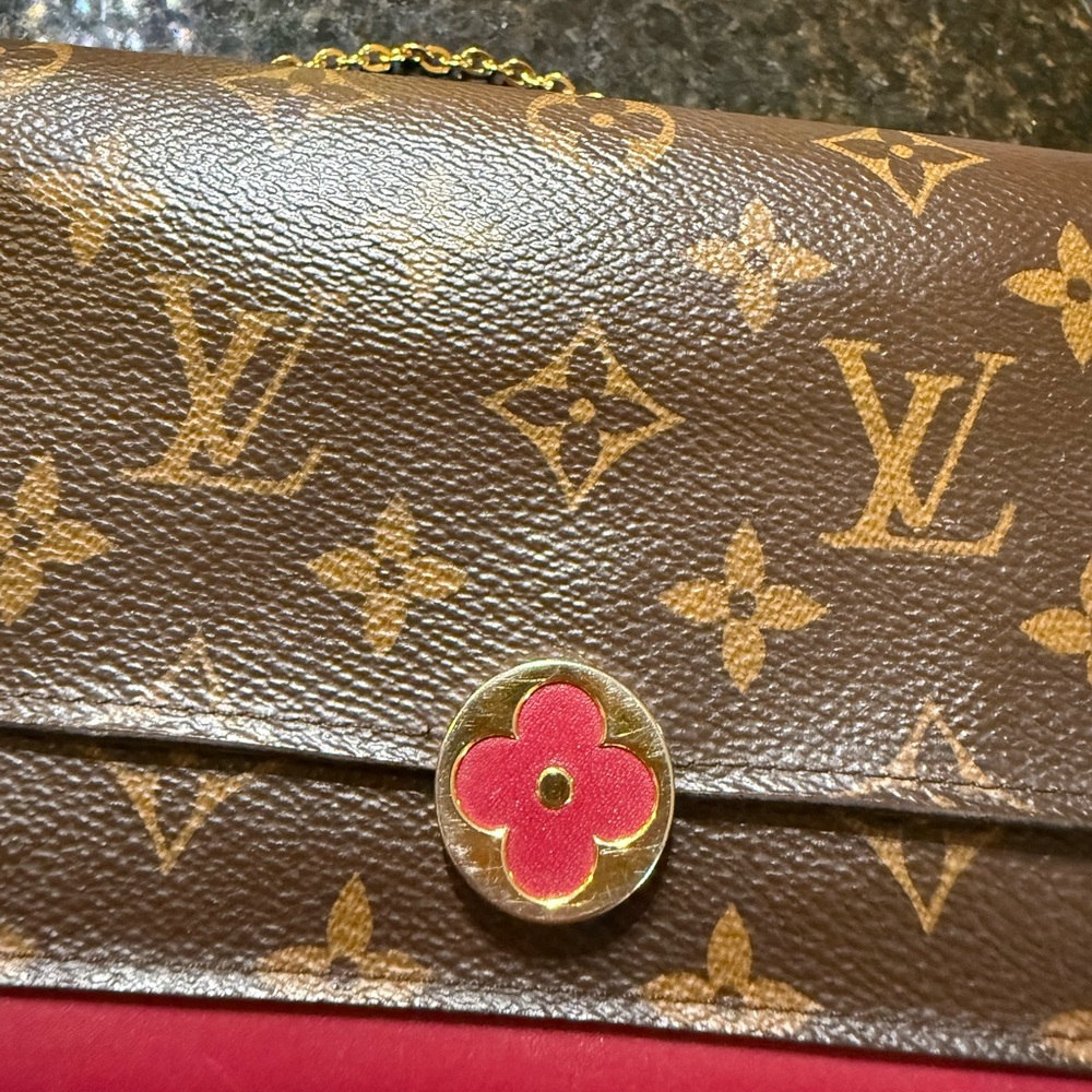 Louis Vuitton Monogram Flore Chain Wallet Fuchsia - Picture 10 of 17